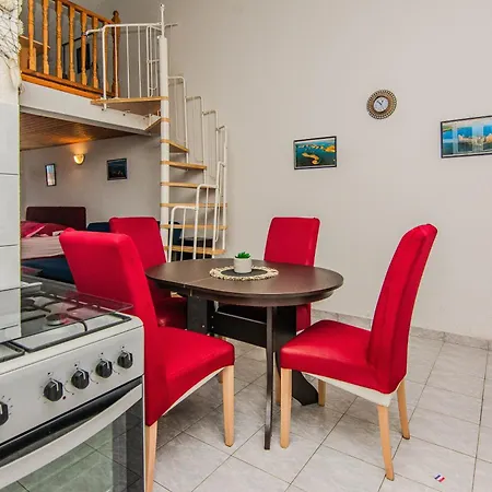 By The Sea - 24799 * Vir